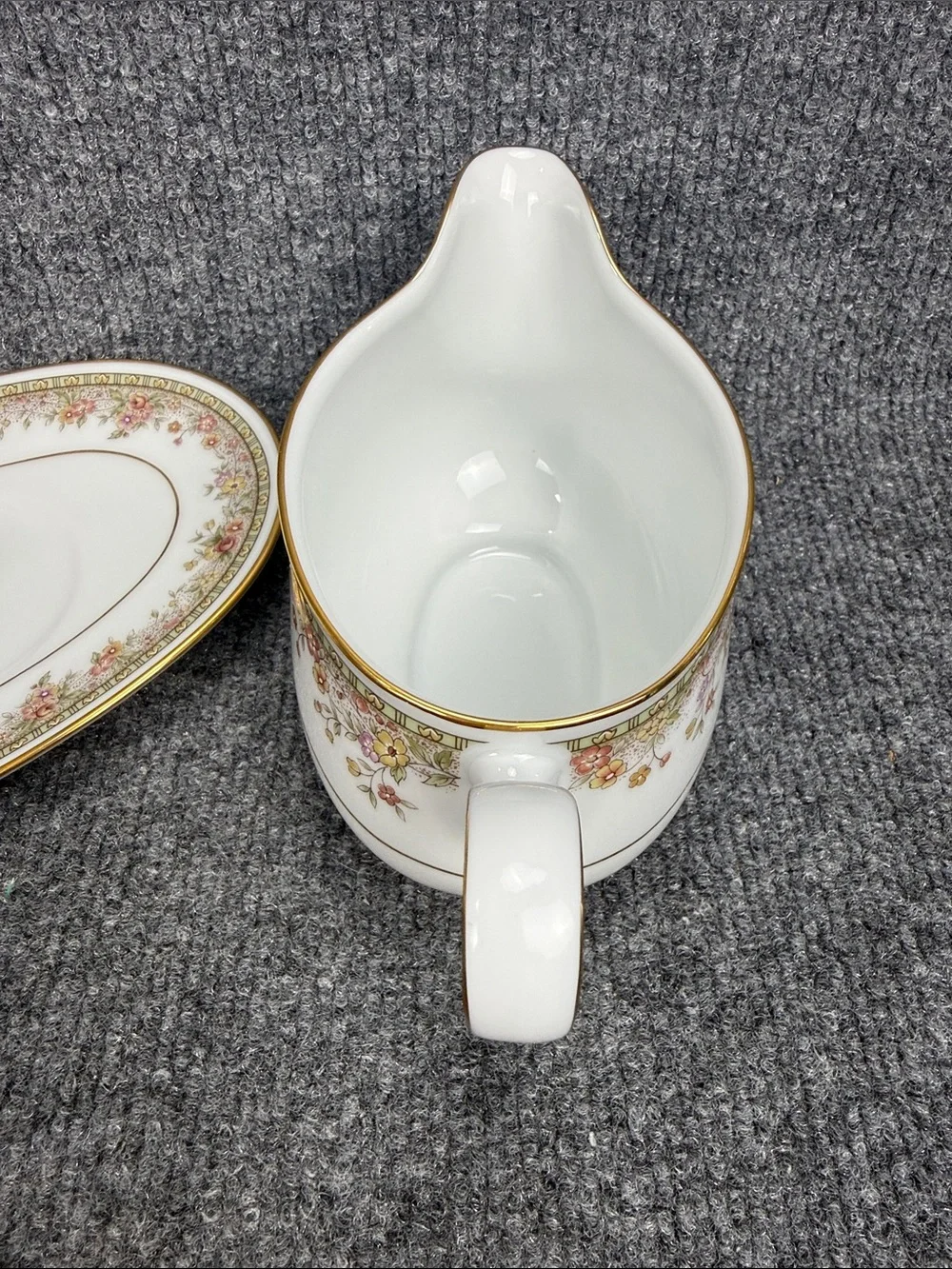 Noritake porcelain gravy